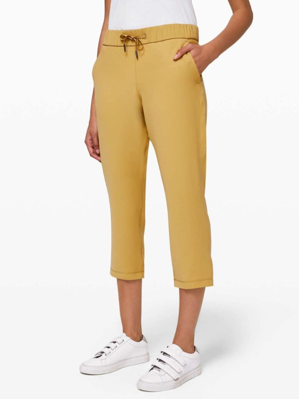 Lululemon Women's On the Fly Crop *Woven - Vintage Gold